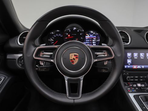 Certified 2019 Porsche 718 Boxster RWD image 31
