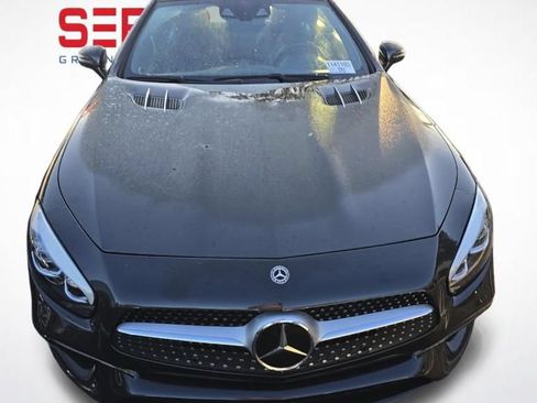 Used 2020 Mercedes-Benz SL 550 w/ Driver Assistance Package image 5