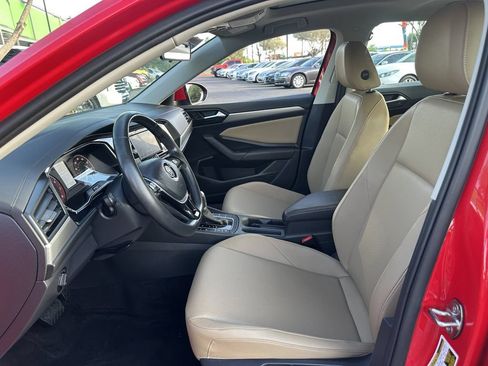 Used 2019 Volkswagen Jetta SE FWD image 17