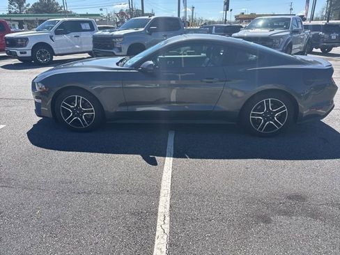 Used 2019 Ford Mustang Premium image 2