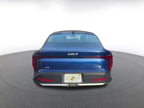 Used 2025 Kia K4 LXS image 12