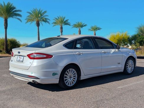 Used 2016 Ford Fusion Energi SE image 5