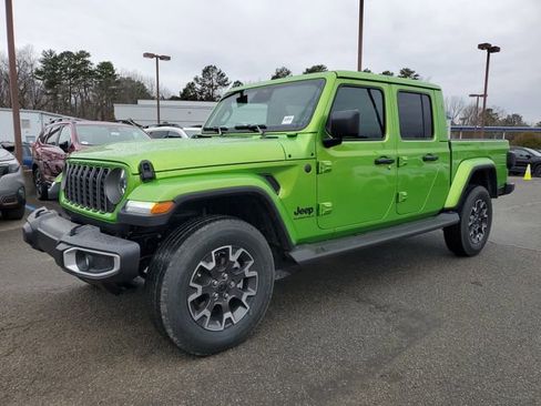 New 2026 Jeep Gladiator Sport image 3