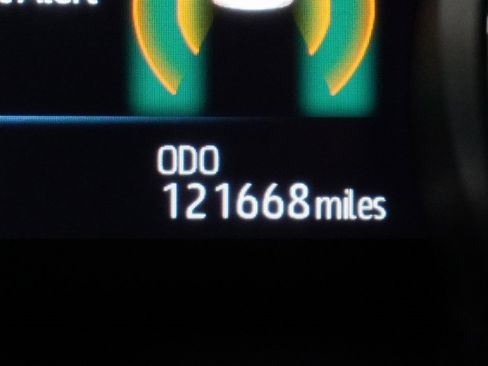 Used 2019 Toyota Camry XLE image 10