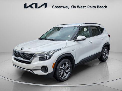 Certified 2021 Kia Seltos EX image 8