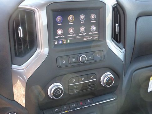 Used 2025 GMC Sierra 1500 Pro w/ Pro Value Package image 17