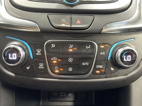 Used 2024 Chevrolet Equinox LT AWD/4WD image 19