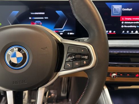 Used 2025 BMW i4 M50 w/ Premium Package image 31