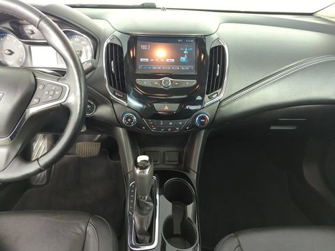 Used 2017 Chevrolet Cruze Premier FWD image 24