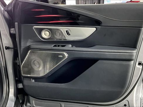 Used 2024 Lincoln Nautilus Reserve w/ Equipment Group 203A image 20