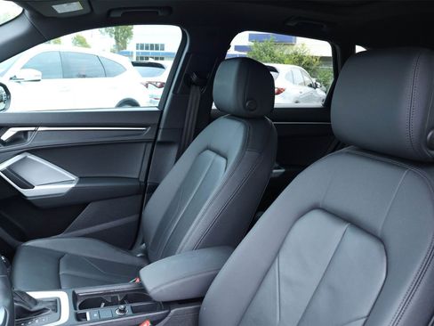 Used 2022 Audi Q3 2.0T Premium w/ Convenience Package image 11
