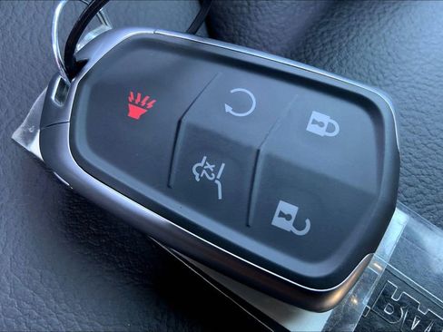 New 2025 Cadillac XT5 Luxury image 36