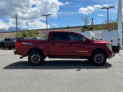 Used 2018 Nissan Titan PRO-4X w/ Pro-4x Convenience Package image 7