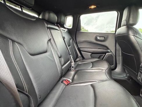 Used 2021 Jeep Compass Latitude AWD/4WD image 17