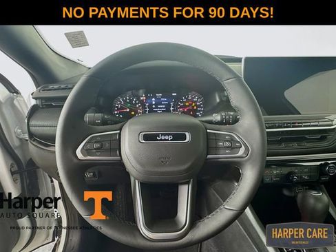 New 2026 Jeep Compass Latitude image 14