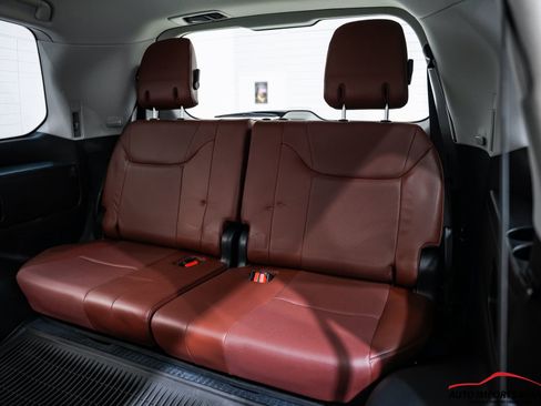 Used 2021 Lexus LX 570 4WD w/ Luxury Package image 67