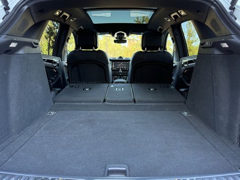 Used 2025 Porsche Macan image 35