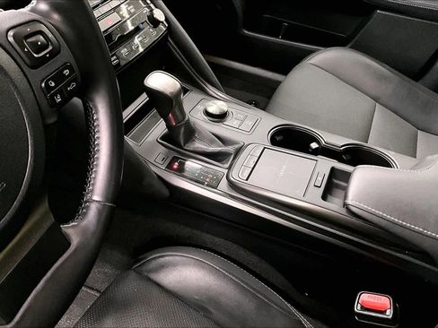 Used 2022 Lexus IS 300 image 15