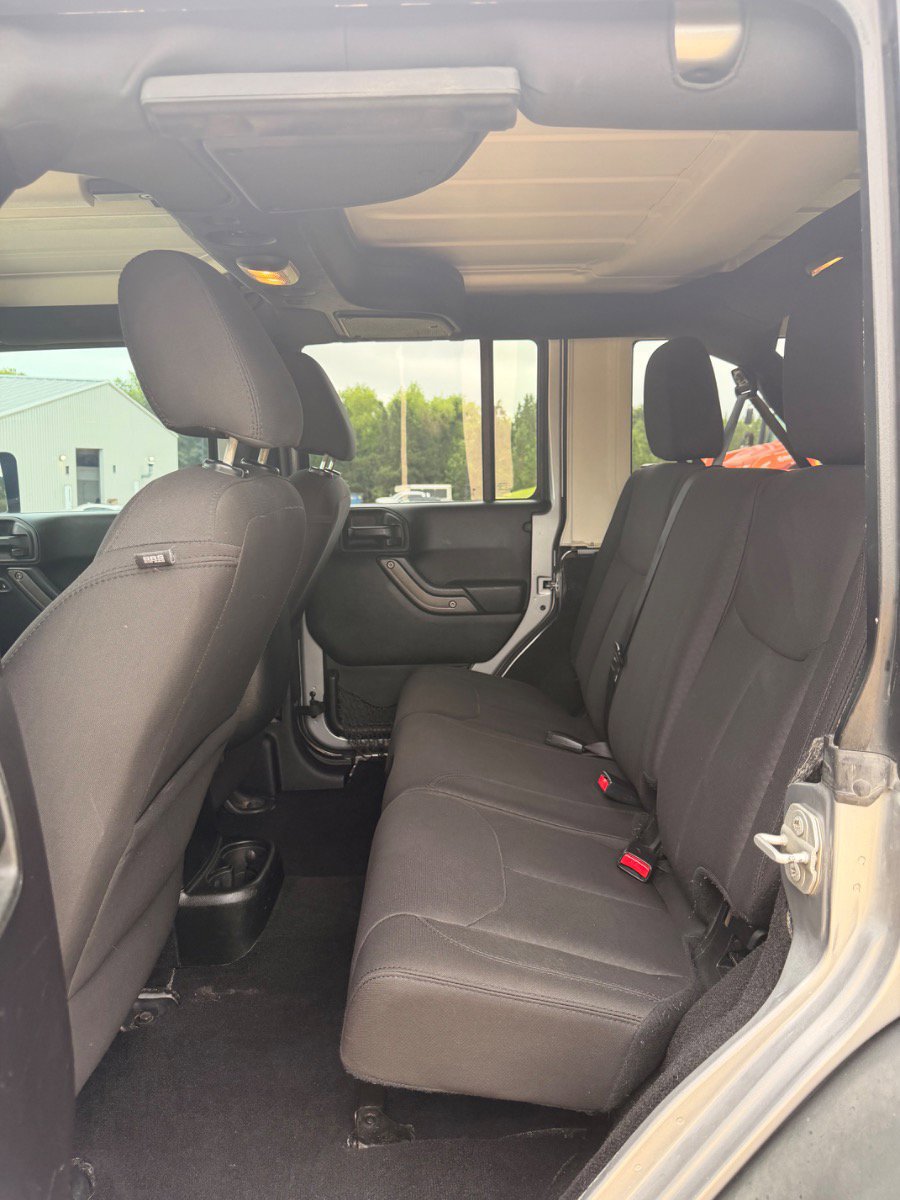Used 2016 Jeep Wrangler Unlimited Sport w/ Quick Order Package 24S AWD/4WD image 25