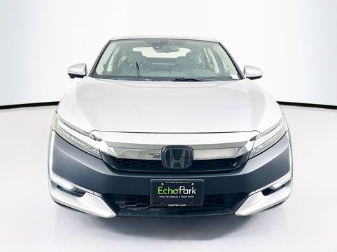 Used 2018 Honda Clarity Touring image 2