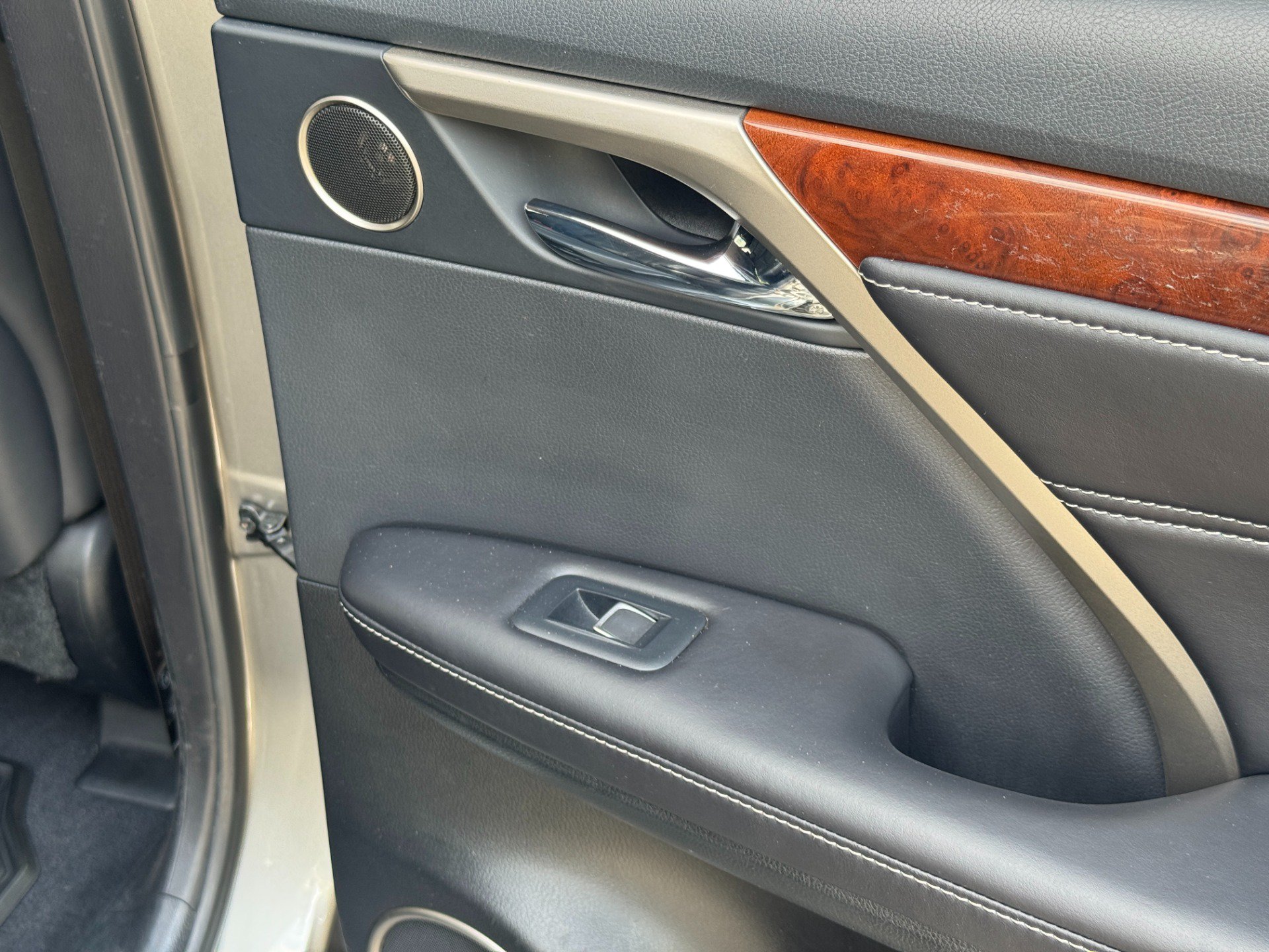 Used 2019 Lexus RX 350L AWD image 69