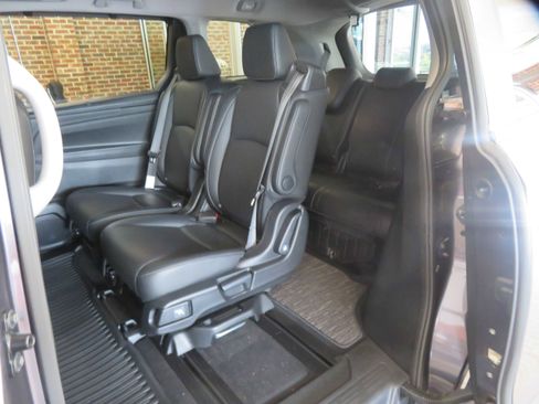 Used 2024 Honda Odyssey EX-L image 16