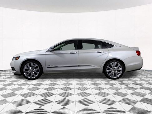 Used 2017 Chevrolet Impala Premier w/ Enhanced Convenience Package image 11