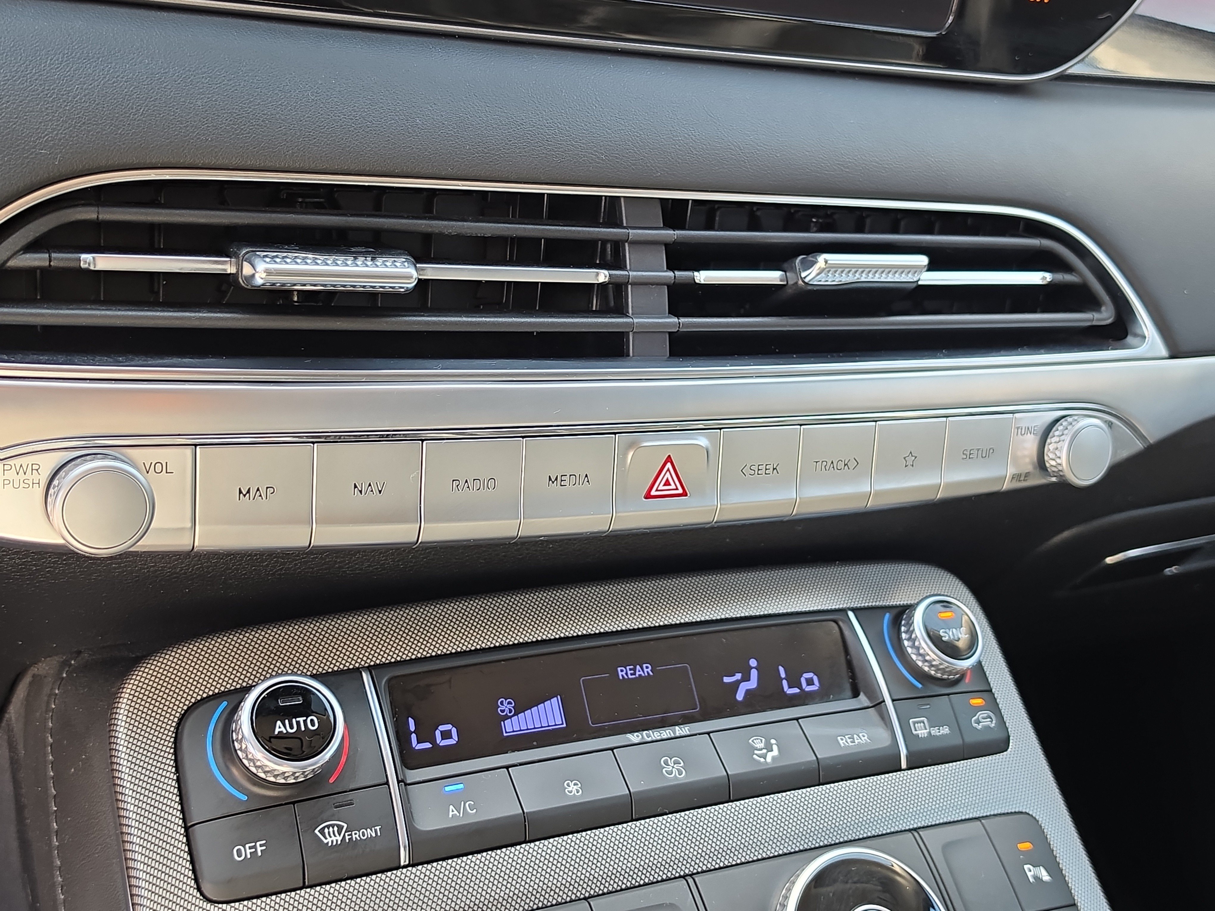 Used 2022 Hyundai Palisade Limited FWD image 27