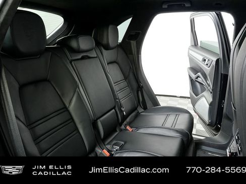 Used 2021 Porsche Cayenne Turbo S w/ Premium Package Plus image 25