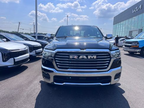 Used 2025 RAM 1500 Laramie AWD/4WD image 12