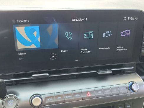 Used 2024 Hyundai Kona SEL FWD image 9