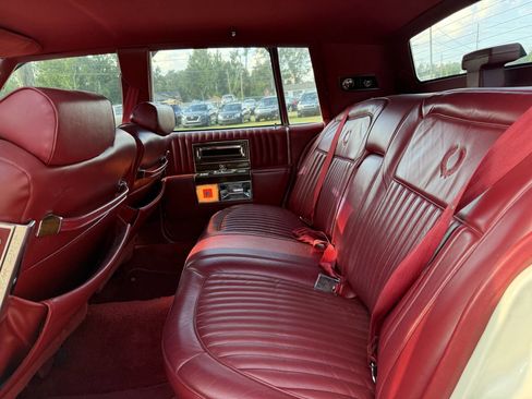 Used 1989 Cadillac Brougham image 22