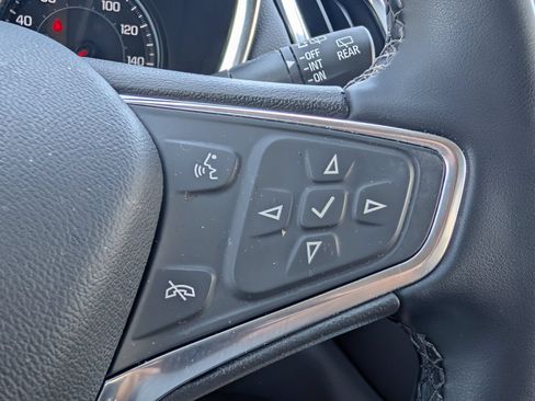 Used 2023 Chevrolet Equinox LT w/ Driver Convenience Package FWD image 14