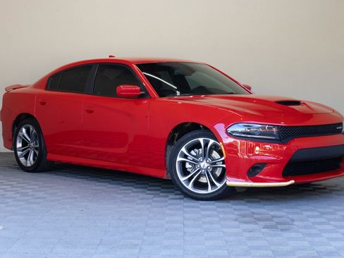 Used 2022 Dodge Charger GT w/ Plus Group RWD image 2