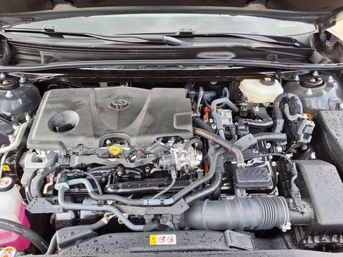 Used 2025 Toyota Camry LE w/ Convenience Package FWD image 35