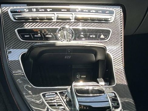 Used 2018 Mercedes-Benz E 43 AMG 4MATIC Sedan image 28