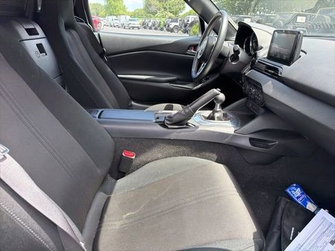Used 2019 MAZDA MX-5 Miata Sport w/ I-ACTIVSENSE Sport Package RWD image 10