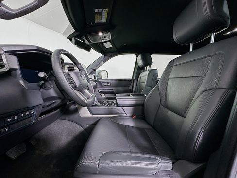 Used 2025 Toyota Tundra Limited image 13