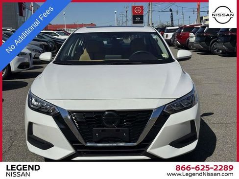 Used 2023 Nissan Sentra SV w/ SV Premium Package FWD image 2