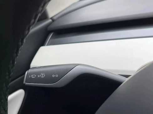 Used 2021 Tesla Model 3 Standard Range Plus RWD image 26