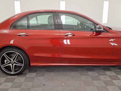 Used 2018 Mercedes-Benz C 300 4MATIC Sedan image 5