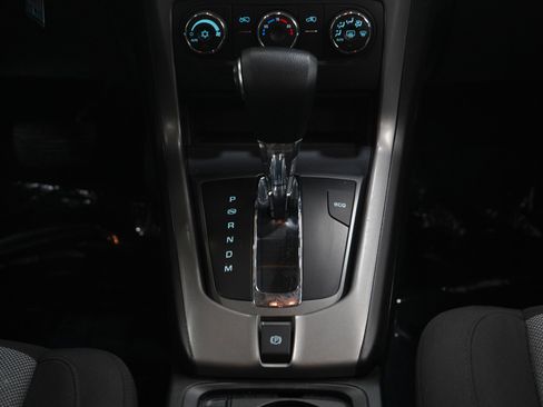 Used 2014 Chevrolet Captiva Sport LS FWD image 17