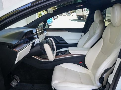 Used 2022 Tesla Model X AWD/4WD image 18