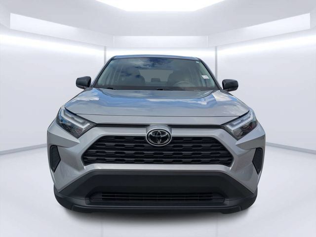 Used 2024 Toyota RAV4 LE FWD image 8