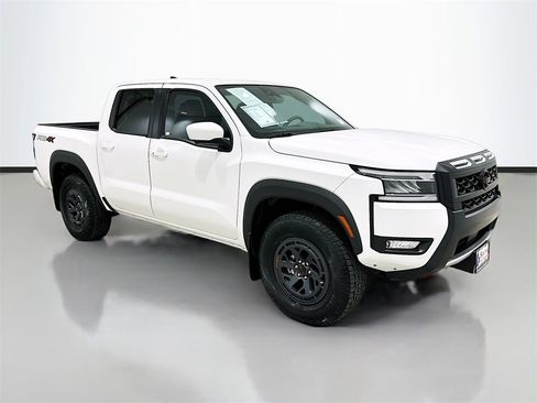 Used 2025 Nissan Frontier PRO-4X w/ Pro Premium Package image 34