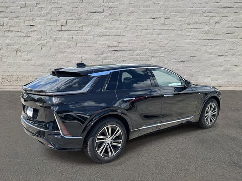 New 2025 Cadillac Lyriq Luxury image 5