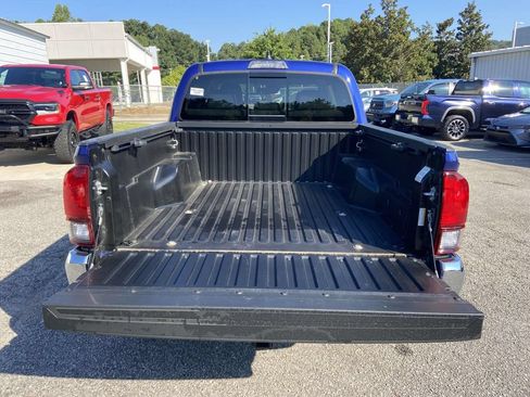 Used 2023 Toyota Tacoma SR5 RWD image 7