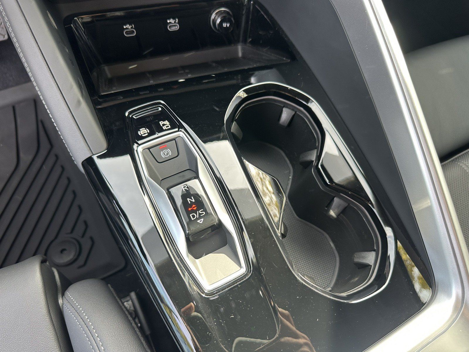 Used 2025 Audi Q5 Premium Plus AWD/4WD image 24