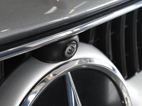 Used 2022 Mercedes-Benz C 300 4MATIC Sedan w/ Exclusive Trim Package image 6
