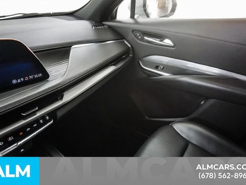 Used 2025 Cadillac XT4 Premium Luxury FWD image 43